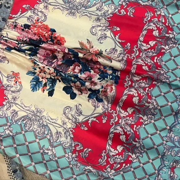 Anthropologie Aratta Silent Journey Top with amazing detail EUC - Picture 3 of 9